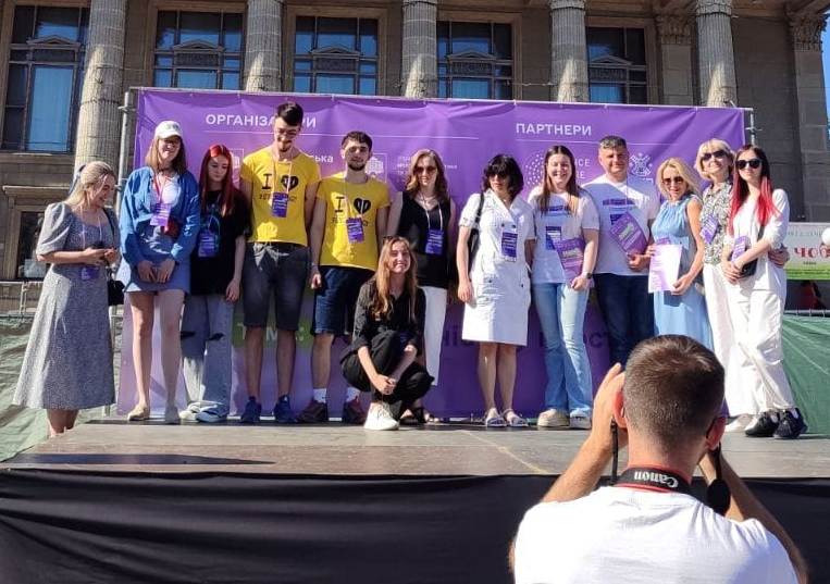 Вручення подяки від організаторів  команді- учаснику